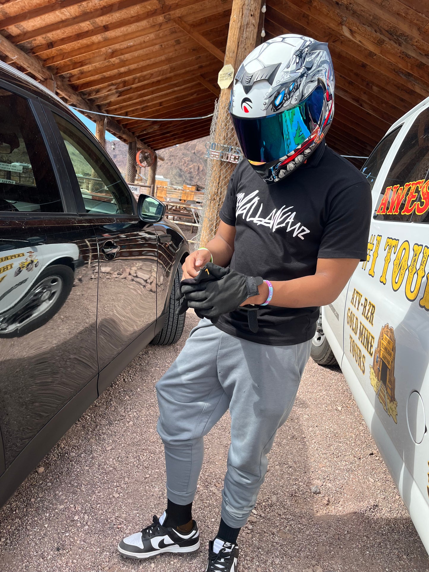 "Signature" Logo Tee